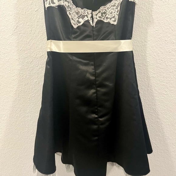 Gunne Sax Jessica McClintock formal black with white lace dress 7/8 vintage - Picture 2 of 11